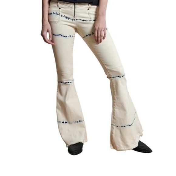 One Teaspoon Denim - One Teaspoon 24 Bleach Tie Dye Ziggy Beach Flare Leg Patch Pocket Low Rise Jeans